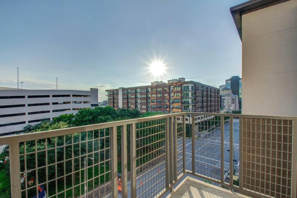 Best 5* Luxury Living Downtown Kingbed Suite Houston Esterno foto